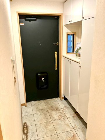 【ダイアパレスサンポート高松の玄関】