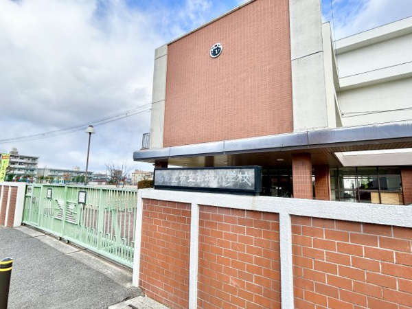 【西城住宅　1号棟の周辺】