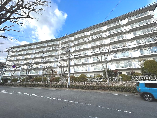 鉄筋コンクリート造7階建て