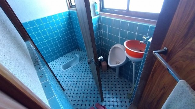 部屋数が豊富な7ＤＫ古民家、倉庫物置、畑つき