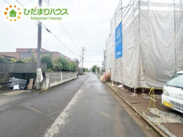 繁華街のようなにぎやかさがないため、車の音や話し声が少なく、静かな生活を望む人に適している閑静な住宅地！