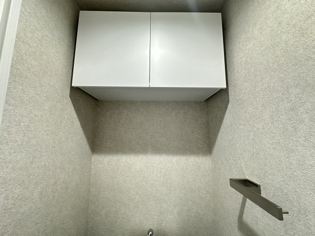 収納スペースがうえにあるのでトイレ回りもスッキリです。