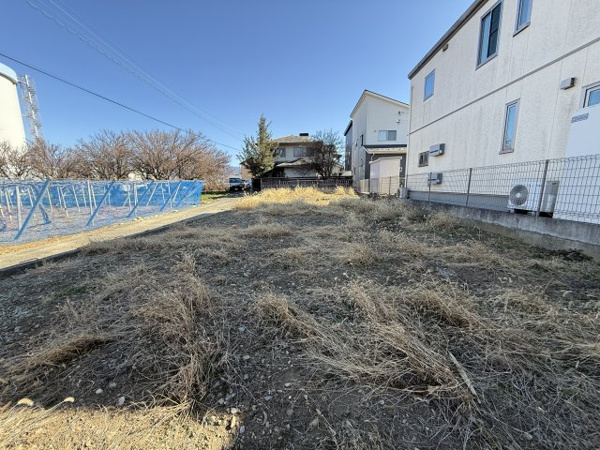 【笛吹市石和町上平井　売地の外観】
