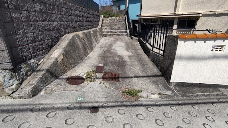 現地入り口です