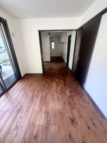 1階。こだわりの床材