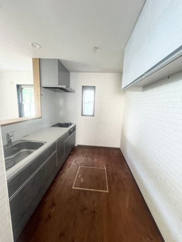 クロスからオシャレなキッチン