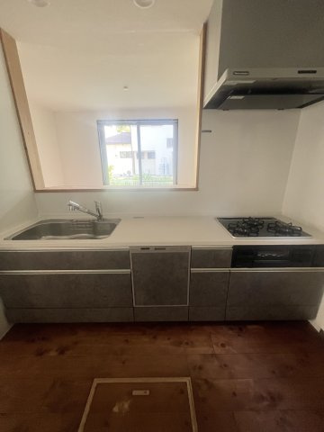 グレーと白基調の落ち着いたデザイン