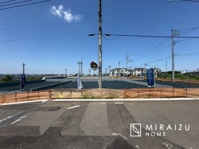 運転が不安な方も安心な前面道路、きちんと幅員のある道路は女性にも安心です。整備されている道路は気持ちも良いですね♪