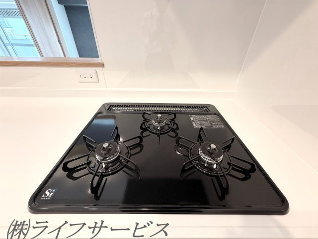 グリル/3口ガスコンロでお料理も楽々