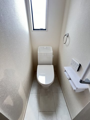 ゆったりとした空間のトイレです