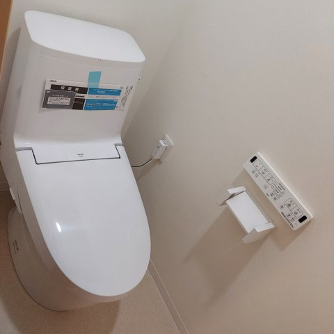 温水洗浄便座一体型トイレ