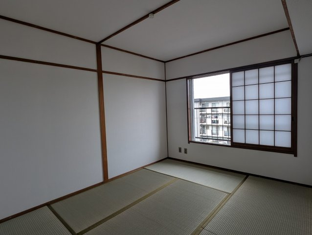 和室？です。　畳も新調しているので綺麗です！　
