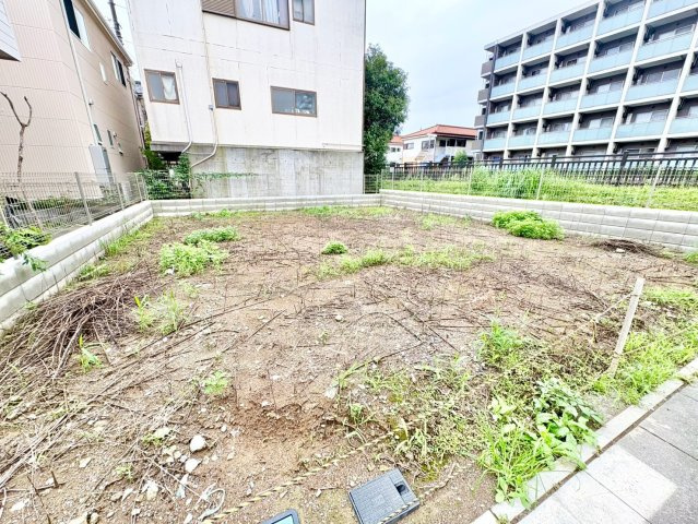 敷地約28坪・建築条件付き売地！東武スカイツリーライン「獨協大学前」駅徒歩約9分、交通アクセス良好です！