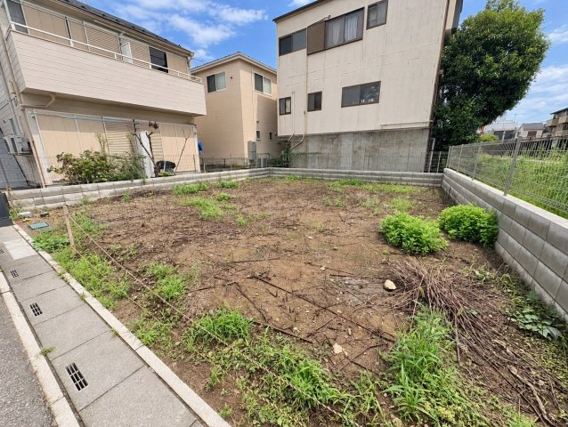 敷地約28坪・建築条件付き売地！東武スカイツリーライン「獨協大学前」駅徒歩約9分、交通アクセス良好です！