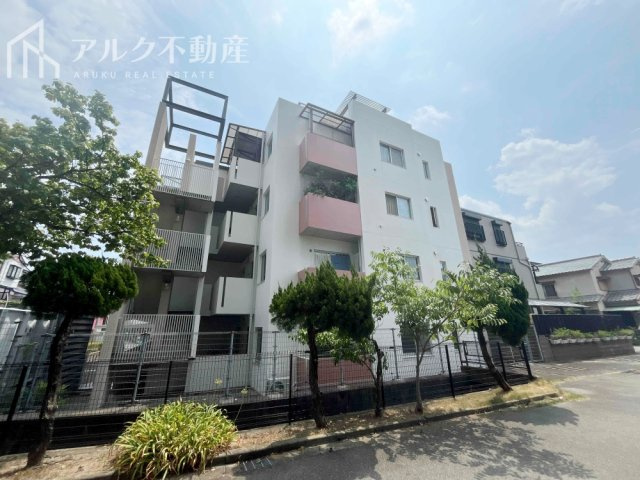 RC造地上5階・地下1階建