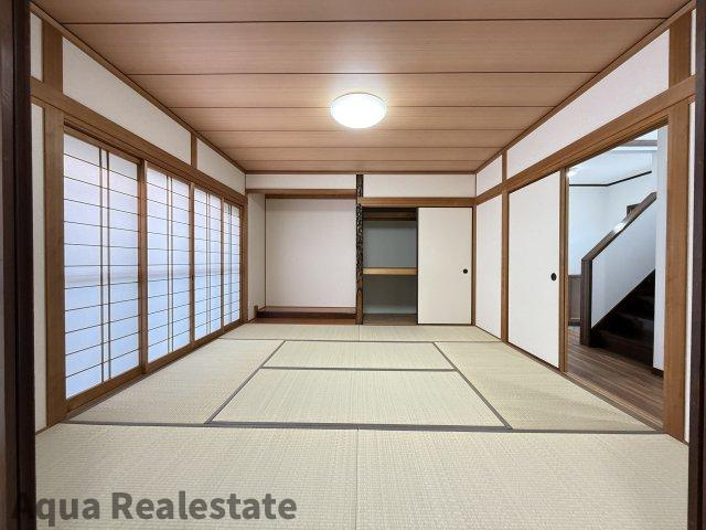 フローリングだけでなく、和室もあります