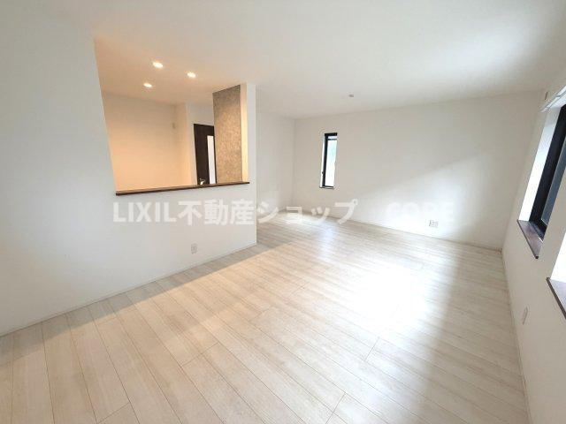 家族と過ごす時間を大切にしたい方にちょうどいいゆとりある住空間です。