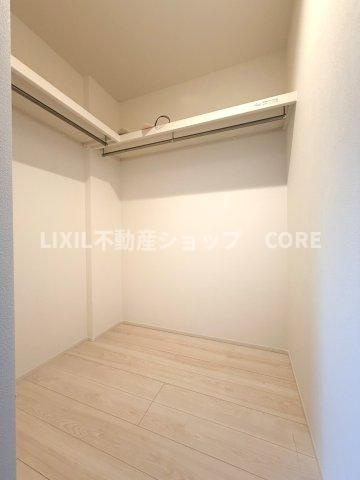 ウォークインクローゼットのある住まいで収納上手な生活を実現！