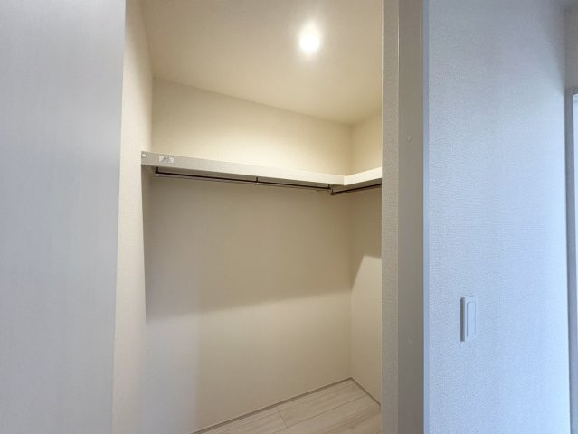収納付きで、お部屋がすっきり片付きます。