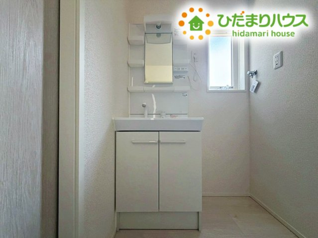 暮らしを快適に変えるシャワー付洗面台☆彡