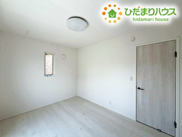 白を基調とした開放感あふれるルームデザイン(^^)