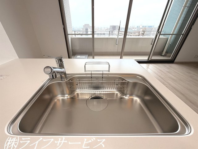 キッチンシンク／シャワー付水栓搭載