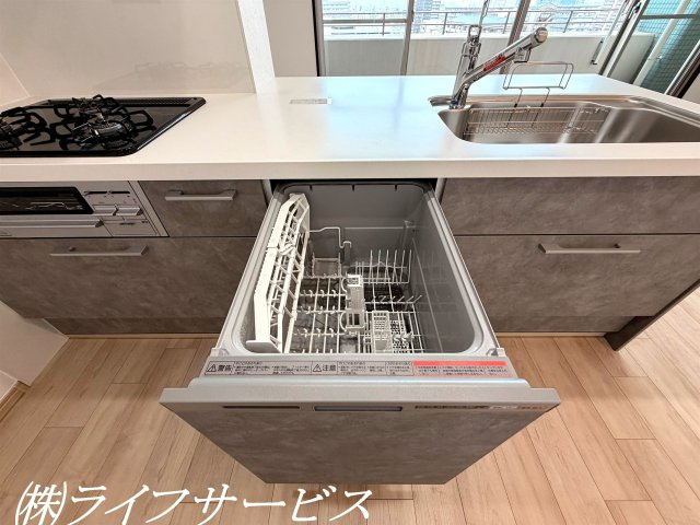 システムキッチン／ビルトイン食洗機付！