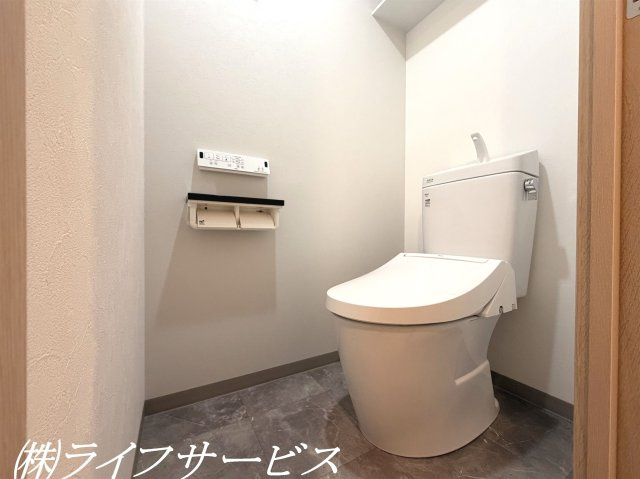 温水洗浄便座付トイレ