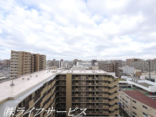 上層階12階部分につき眺望良好！