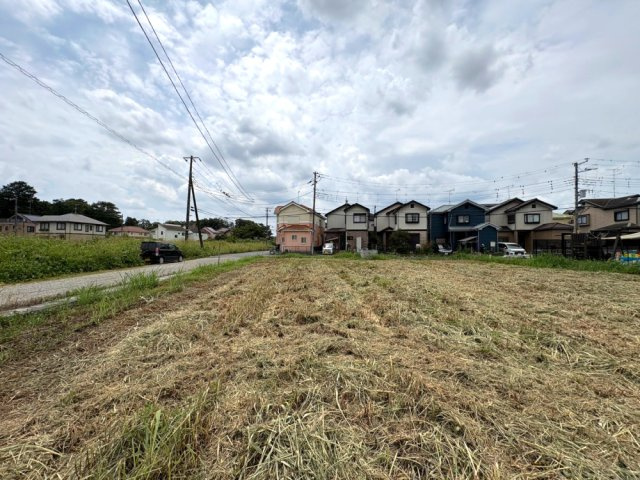 ■?区画　■お好きなハウスメーカーで建築可能です！　■土地面積約90坪！　■開放感ある南東角地！