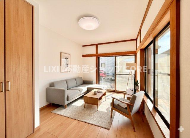 家族と過ごす時間を大切にしたい方にぴったりの明るくゆとりある住空間です。　