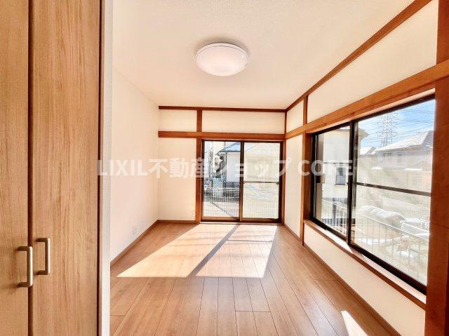 上質な時間を育む暮らしのメインステージ。寛ぎとコミュニケーションを育む居心地のよい場所。　