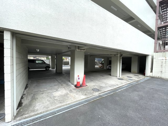 駐車場/月額10、000円（空有　令和8年8月時点）