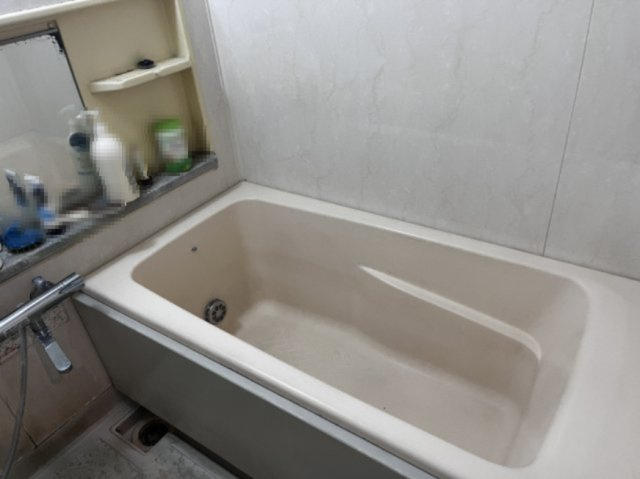 帰宅時間が異なっても温かいお風呂に入れる、追い焚き機能付きです。