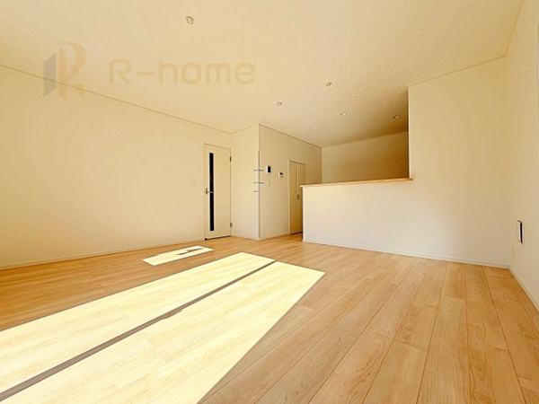 【筑西市下川島第2 新築戸建て 2号棟の居間】