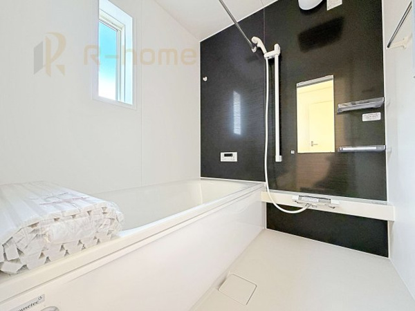 【筑西市下川島第2 新築戸建て 2号棟の浴室】