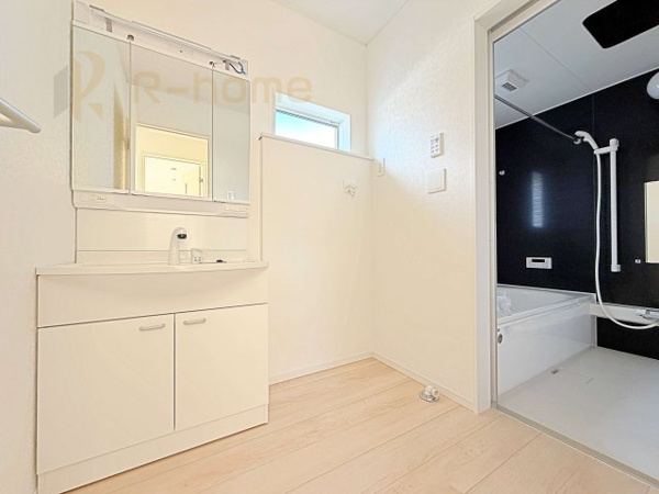 【筑西市下川島第2 新築戸建て 2号棟の洗面】