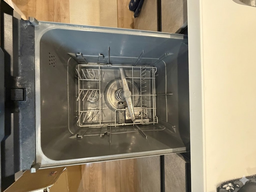 食洗機　画像はAIを使用して編集しております