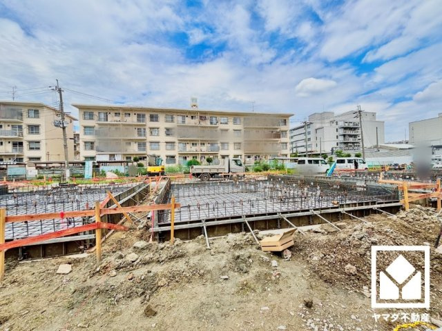 室内洗濯機置場がございますので、天候に左右されず洗濯していただけます。