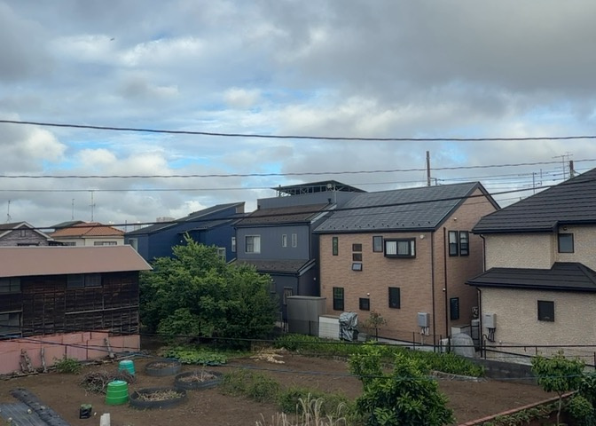 眺望を気にして物件を探す場合、前面に建物が建っていないか現地で確認しましょう！前面に建物があると景色はもちろん、日当たりや風通しにも影響が出てきます。住んだ時のことを想像しながら現地見学をしましょう。