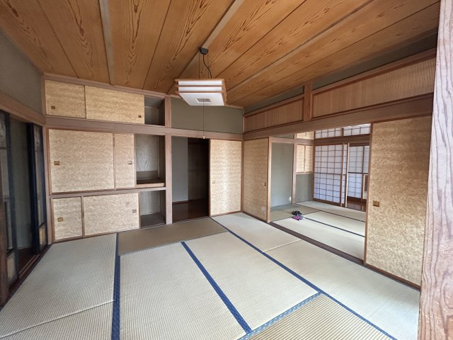 各和室に独立した収納スペースがあり、部屋をすっきり保てます