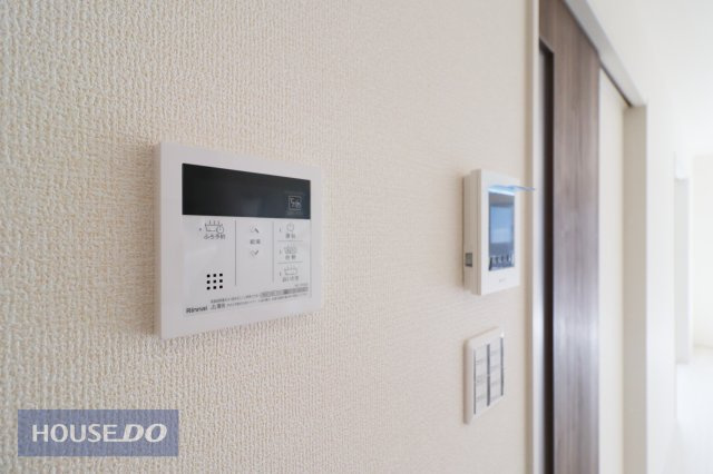【温水設備】現地完成写真。給湯スイッチ付きで温度調整もラクラクです。