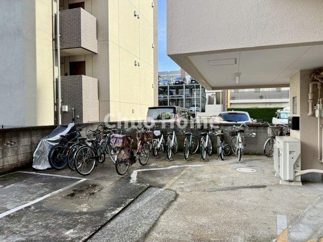 【自転車置き場】最新の空き状況や費用などの詳細は担当スタッフまでお問い合わせください。