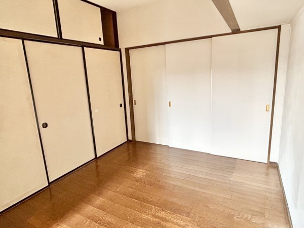 【四軒家住宅の洋室】