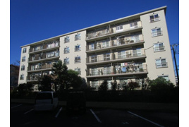 大宮七里グリーンハイツ６号棟の外観