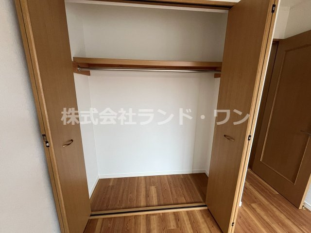 洋室4.8帖　クローゼット