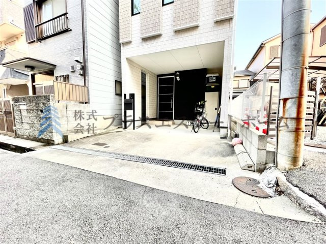 ハイルーフ車可能車庫付♪