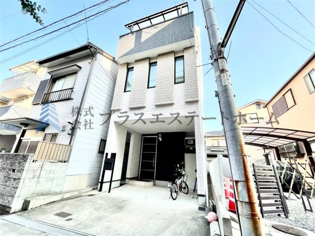 ハイルーフ車可能車庫付♪　最寄のJR「六甲道駅」まで徒歩約9分♪