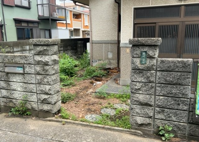 家を建てる前提で土地を探している場合、地盤の丈夫さは譲れない条件の一つです。地盤が脆弱だと追加工事が必要となります。また、過去に地盤沈下や液状化現象を起こした土地は、できるだけ避けた方がいいでしょう。