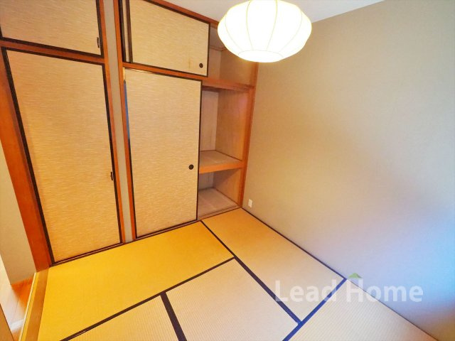 素足でも心地よく過ごせる畳敷きの室内環境！小さなお子様のお昼寝スペースや遊び場として大活躍！